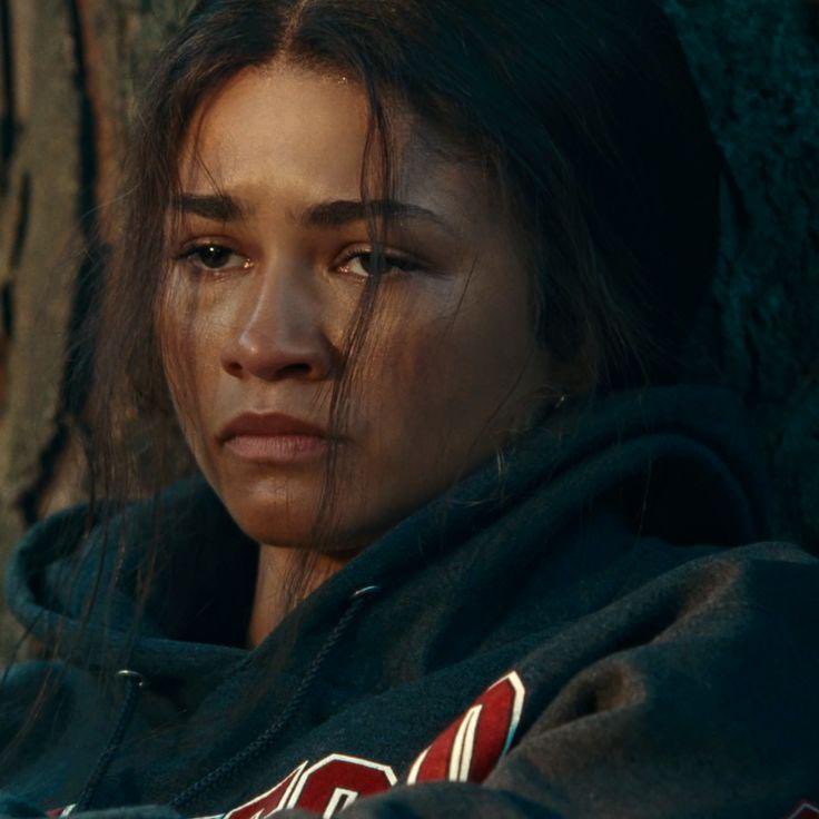 Yousef x3 (@yousexuaa) on Twitter photo This happening to Zendaya twice this year This happening to Zendaya twice this year