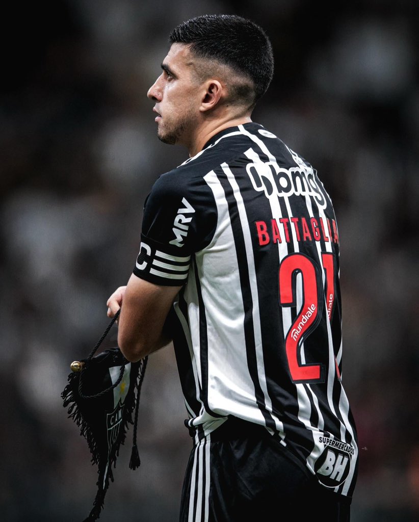 MedioRiver's tweet photo. 🚨 Informa @GustavoYarroch que a Rodrigo Battaglia le interesa MUCHO jugar en River. https://t.co/1B3TKDz8je