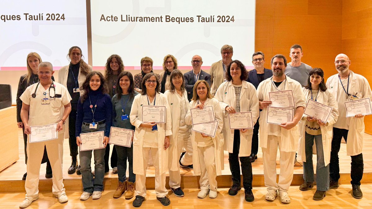 I3ptT's tweet photo. 📸 I, un any més, la foto dels guanyadors/es de les Beques Taulí. Enhorabona a tots/es!

💰 132.000€ concedits
🔬 15 projectes de recerca i innovació becats
👩‍🔬 24 investigadors/es guardonats

💜 Agraïm a la @FBSabadell la seva aposta continuada per la recerca i la innovació. https://t.co/DOUoWCsiss