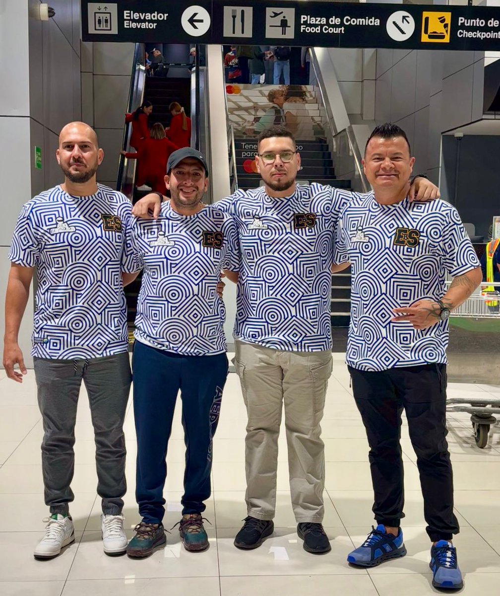 indeselsalvador's tweet photo. #Karting | Los pilotos salvadoreños Alejandro "El Chino" Bonilla, Napoleón Serrano, Jayson Mendoza, Álex Mendoza, Josué Mendoza y Vladimir Rodríguez ya están en Florida, Estados Unidos, para participar en el 12 Hours Endurance Race Orlando 2024.

El evento, que reunirá a más de 50 equipos internacionales, dará inicio el sábado a las 10:00 p.m. y culminará el domingo a las 10:00 a.m.