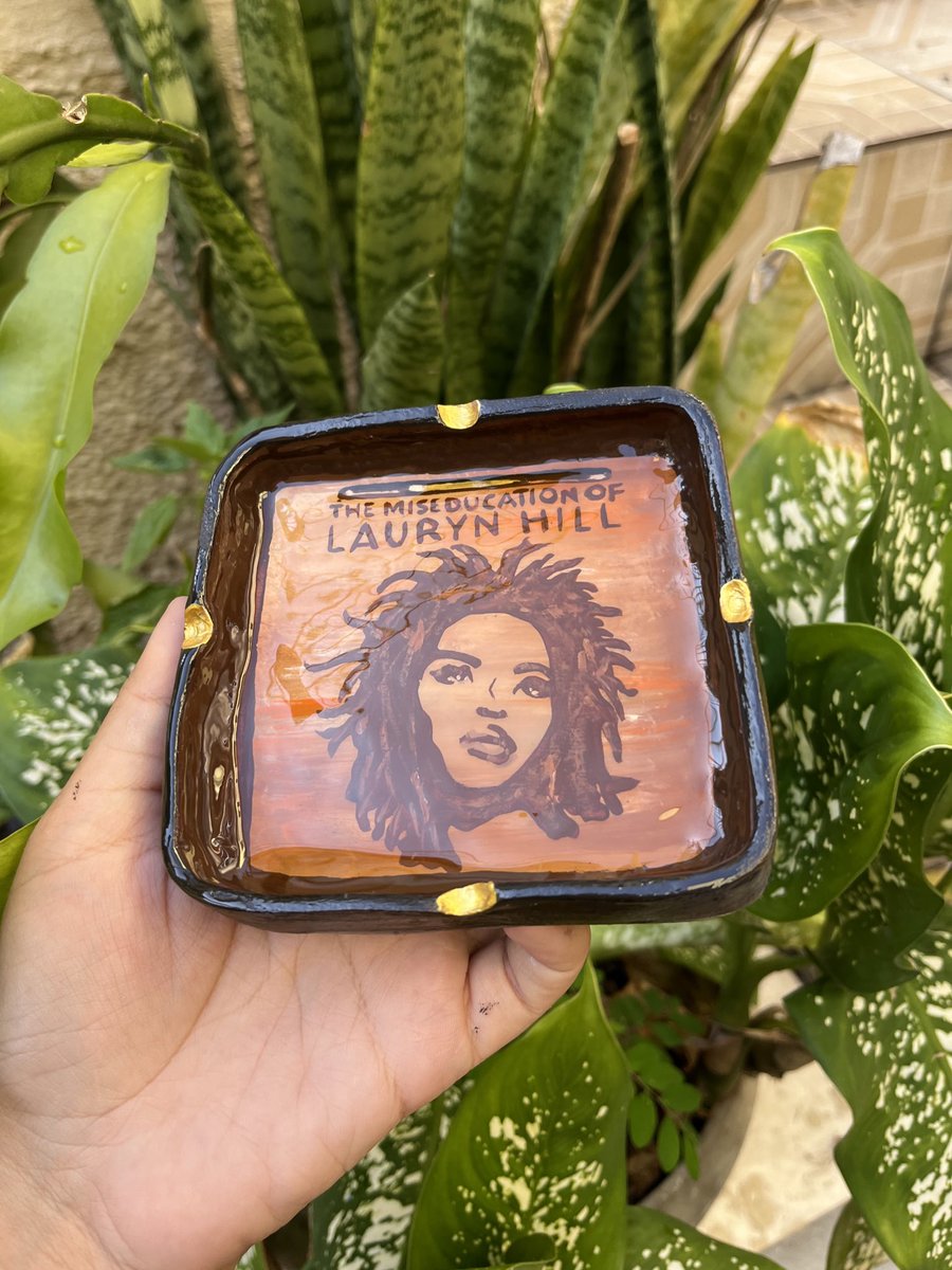 cinzeiro lauryn hill disponível pronta entrega!