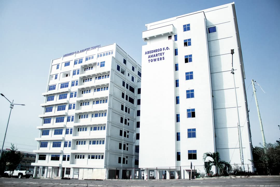 upsaccra's tweet photo. President @NAkufoAddo has commissioned the newly-constructed ten-storey multipurpose Twin Towers at UPSA.
The edifice, named after the outgoing Vice-Chancellor of UPSA, Prof Abednego F. O. Amartey will have spacious lecture halls, lecturers’ offices, and meeting and reading rooms https://t.co/nI3YTe2xFG