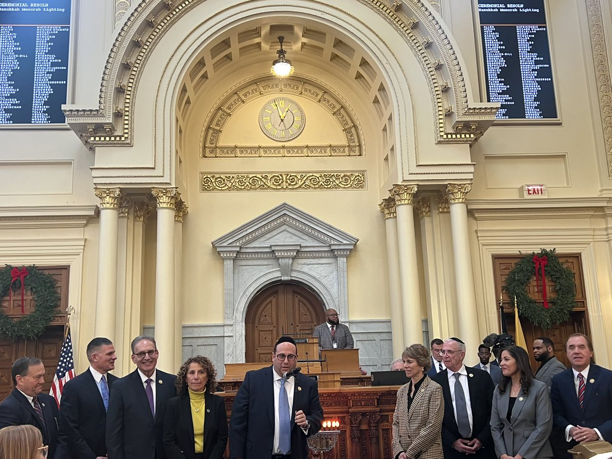 JewishDemsNJ's tweet photo. Today in Trenton, the 6 Jewish members of the legislature - Asw Bagolie, Asm Freiman, Asw Lampitt, Asm Schaer, Asm Schnall, and Asw Swain - w/ Speaker Coughlin, Majority Leader Greenwald, &amp; Minority Leader DiMaio, had a Hannukah tribute! beautiful ceremony in a time of darkness https://t.co/jstRCaRtWH