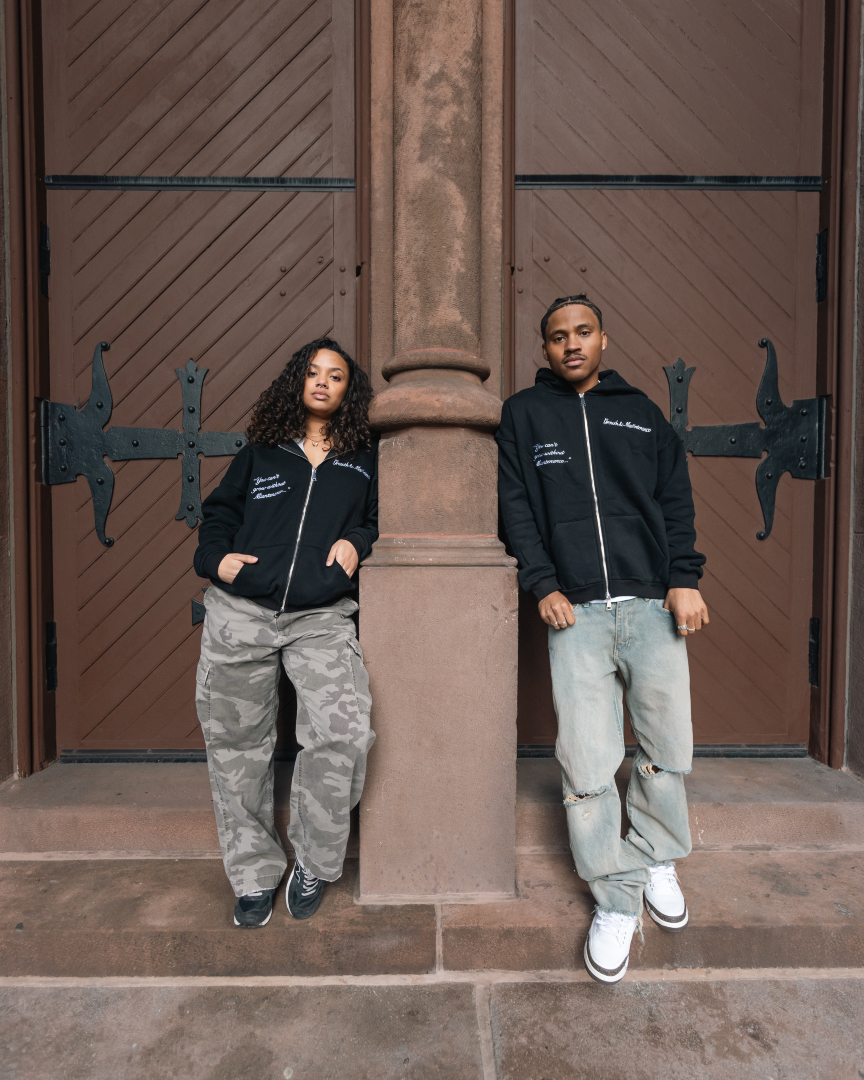 growthandmainte's tweet photo. One more day until our final sale of the year is finished, use code Growth20 at Checkout. 🤎💫

Forrest Green has always been a favorite, it embodies one of the essential colors of Growth. Our Mantra Zip hoodies and 3/4 Rugby Polo both are featured in this elegant forrest green. https://t.co/jlqqxkTS0g