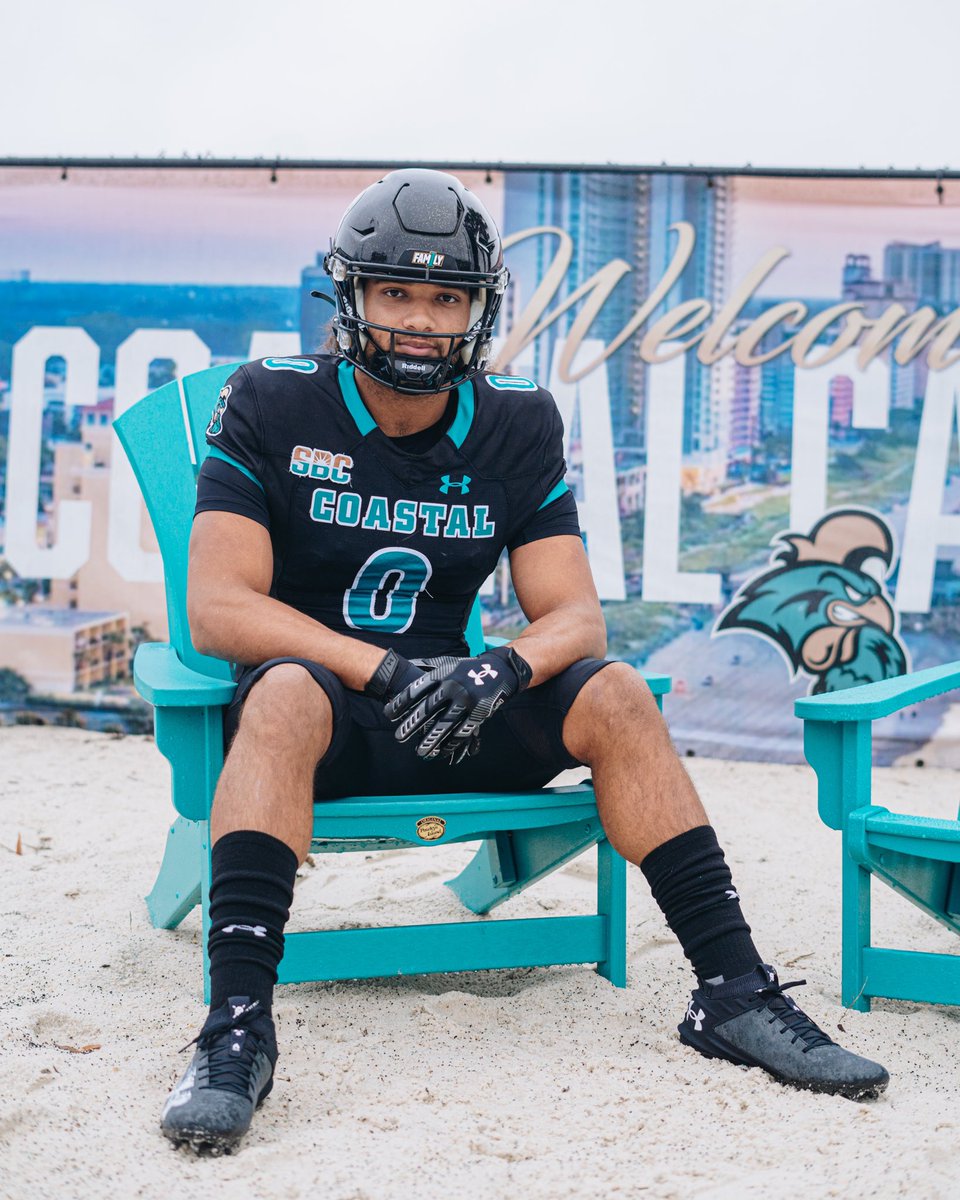 esaiabogar's tweet photo. After a great visit I’m extremely blessed to receive an offer to Coastal Carolina University!
@coachmiller2525 @Coachtimbeck https://t.co/MqvJHzyoH2
