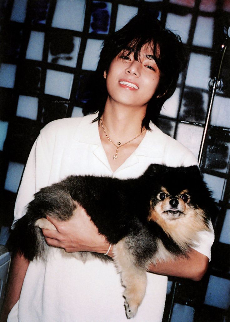 thvfocusbr's tweet photo. ✂️ E para dar um fim completo aos nossos 7 dias de #taeweek, uma página bônus parabenizando todos aqueles que participaram!
Foram 7 dias dedicados ao nosso taehyung, para comemorar mais um aniversário ao lado dele. 🎂 🎈
Até a próxima pessoal! 💓
TAEWEEK NA FOCUS
#TAEWEEKD7 https://t.co/wiAgbYroIh