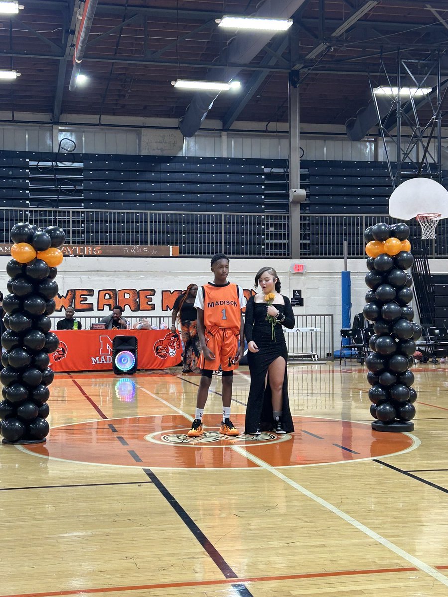 MadisonMiddleSchool tweet media