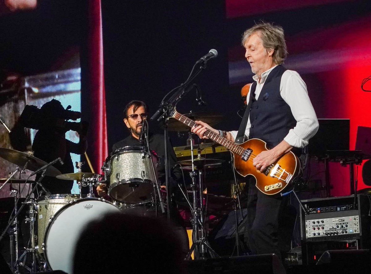 And then there were two💖🩵