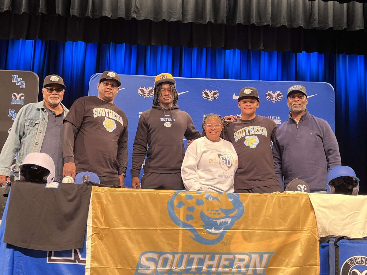 Congrats <a href="/Caden_B1/">Caden Brown</a> commited and signed today.
<a href="/_justinb211/">Justin Brown</a> 
<a href="/southernuniv24/">Southern Univ. of Baton Rouge, La ‘24 🐆</a>