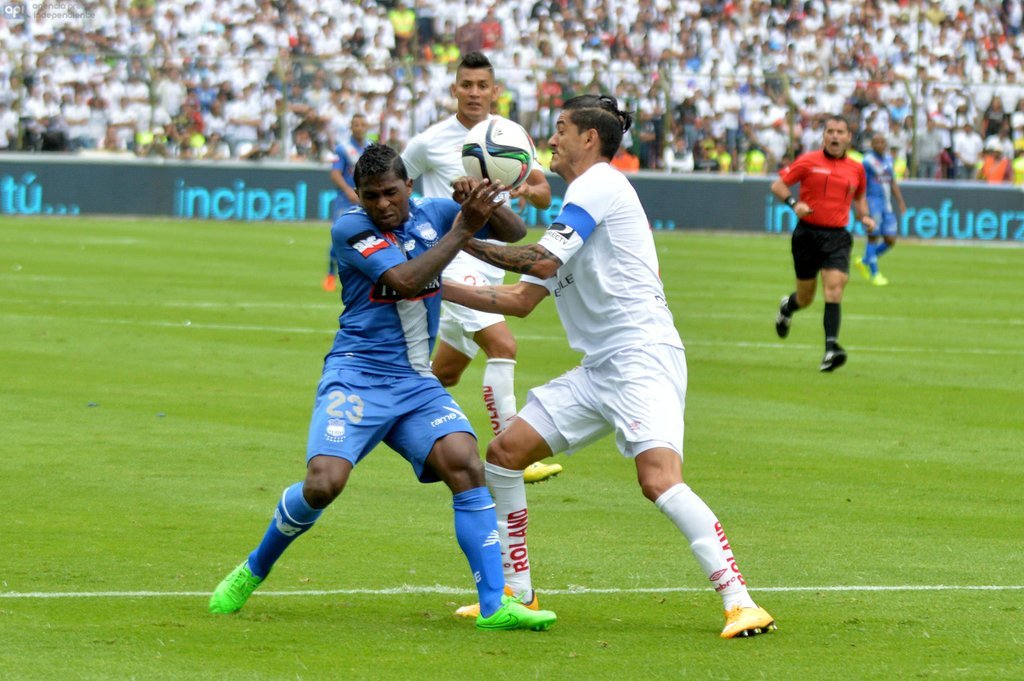 AntonioUbilla1's tweet photo. 20 diciembre 2015, Casa Blanca, partido vuelta final, LDU Quito 0 Emelec 0, el cuadro eléctrico tri campeón nacional 2013-2014-2015  #HistoriaCampeonatosEcuatorianos https://t.co/QPo6aOsgZi