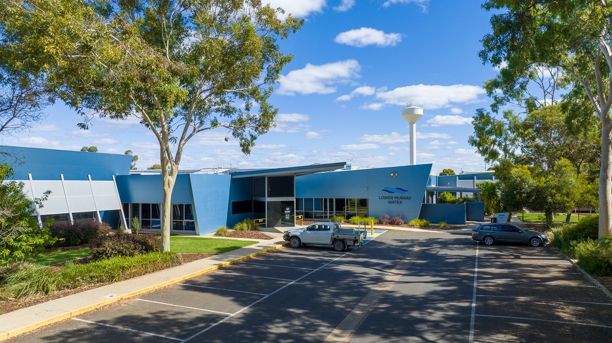 Customer safety alert - Snake sighted in the customer car park. 

For those who might be visiting our Mildura head office (Fourteenth Street), please be aware there has been a snake sighting in recent days. 

Please remain vigilant. The snake catcher is on speed dial.