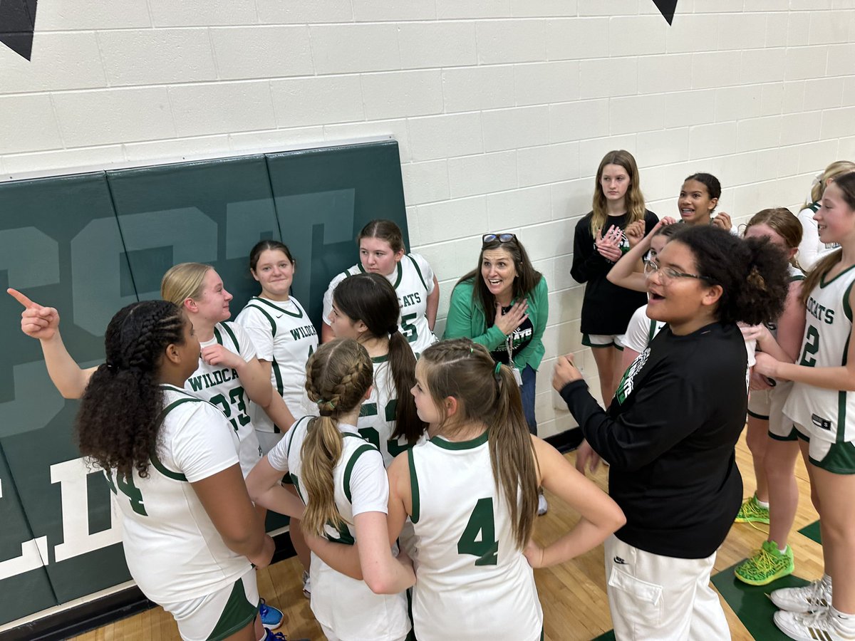CSTWildcatsMS's tweet photo. CITY CHAMPS!!! 7GBB!!! https://t.co/ucGcuSmmlY