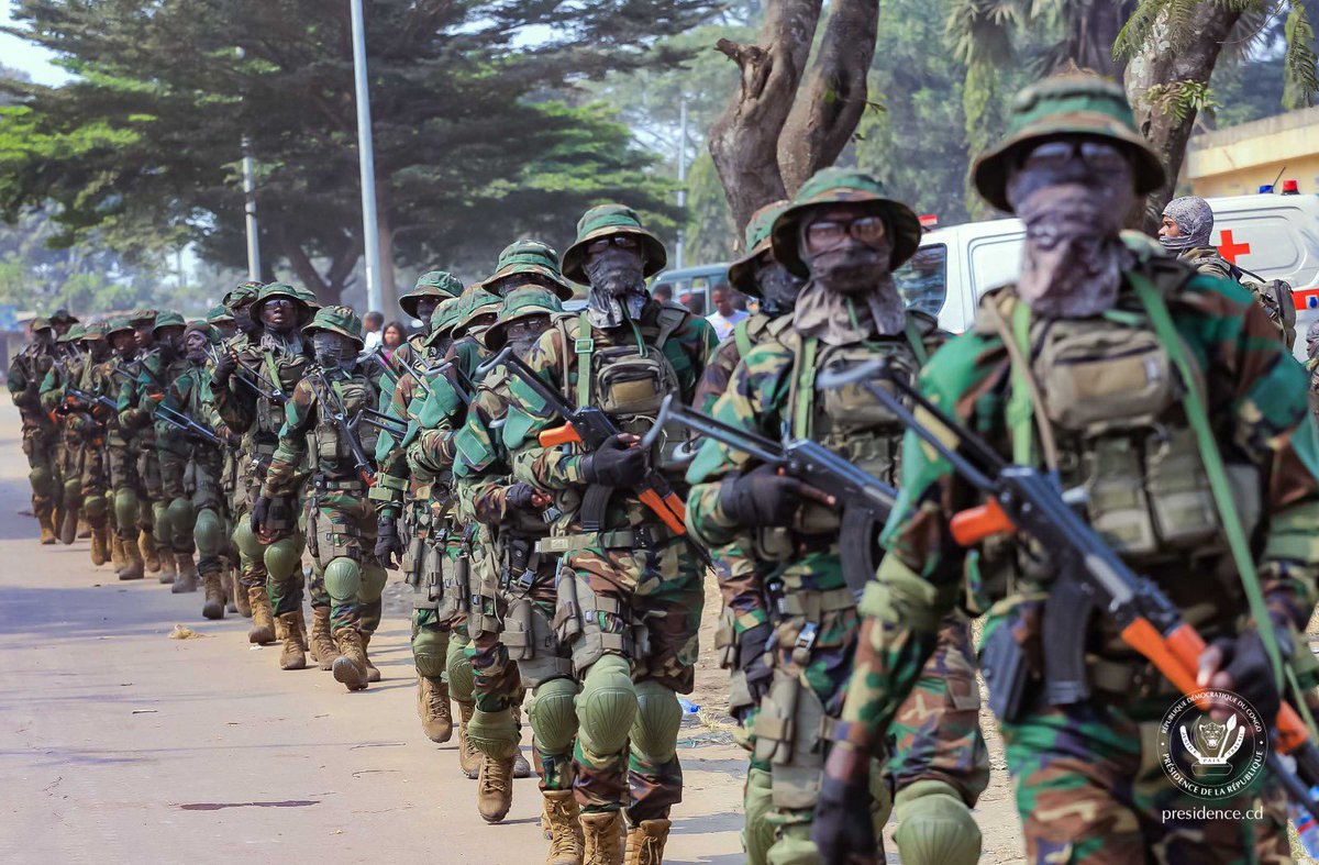 SkwevEric's tweet photo. La tempête sera bientôt terminée. Asseyez-vous et regardez si vous faites confiance aux FARDC.

Retweetez si vous aimez le Congo et les FARDC 🇨🇩❤️ @DeniseNyakeru @JacquesKyabula @AugustinKabuyaT @KasekaSandrine @FifiMasukaSaini @GeneralNeva @SassouNGuesso_ https://t.co/v44tu1Gd0k