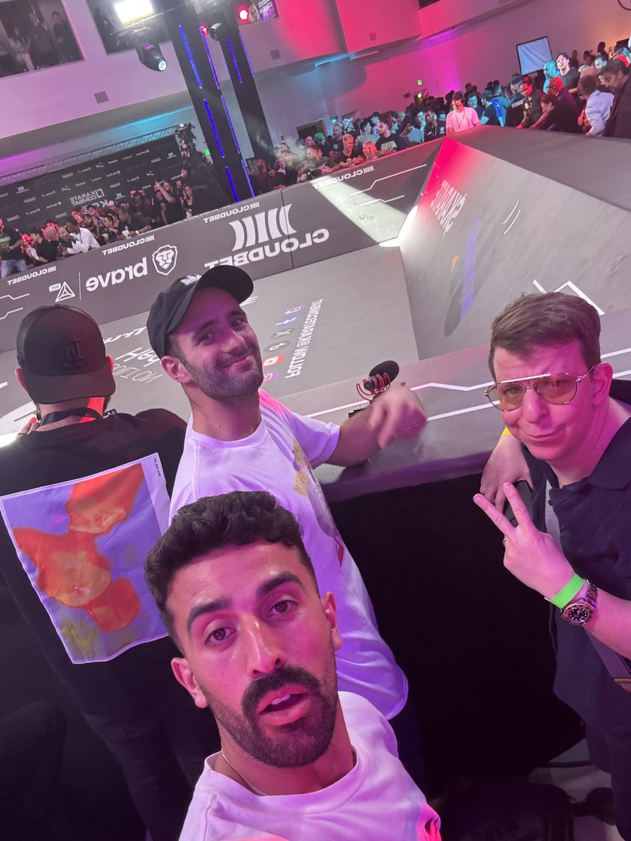 100 likes and I jump in the pit with <a href="/KookCapitalLLC/">kook 🏝️</a> 

(He blocked me so he can’t see this)