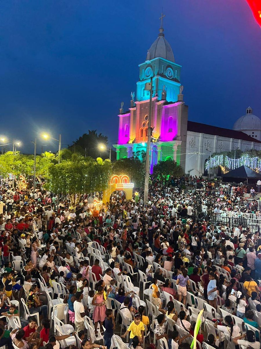 En la novena de Ciénaga de Oro, Córdoba. Mi pueblo.
