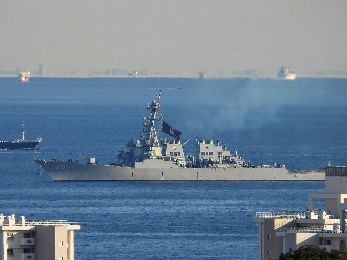 US Navy Aegis destroyer 