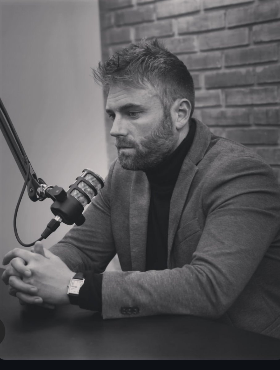 lawrencekingyo's tweet image. Me after someone tells me "income tax is the cost of living in a civilized society" when they pay 40%+ to live in a totally uncivilized society