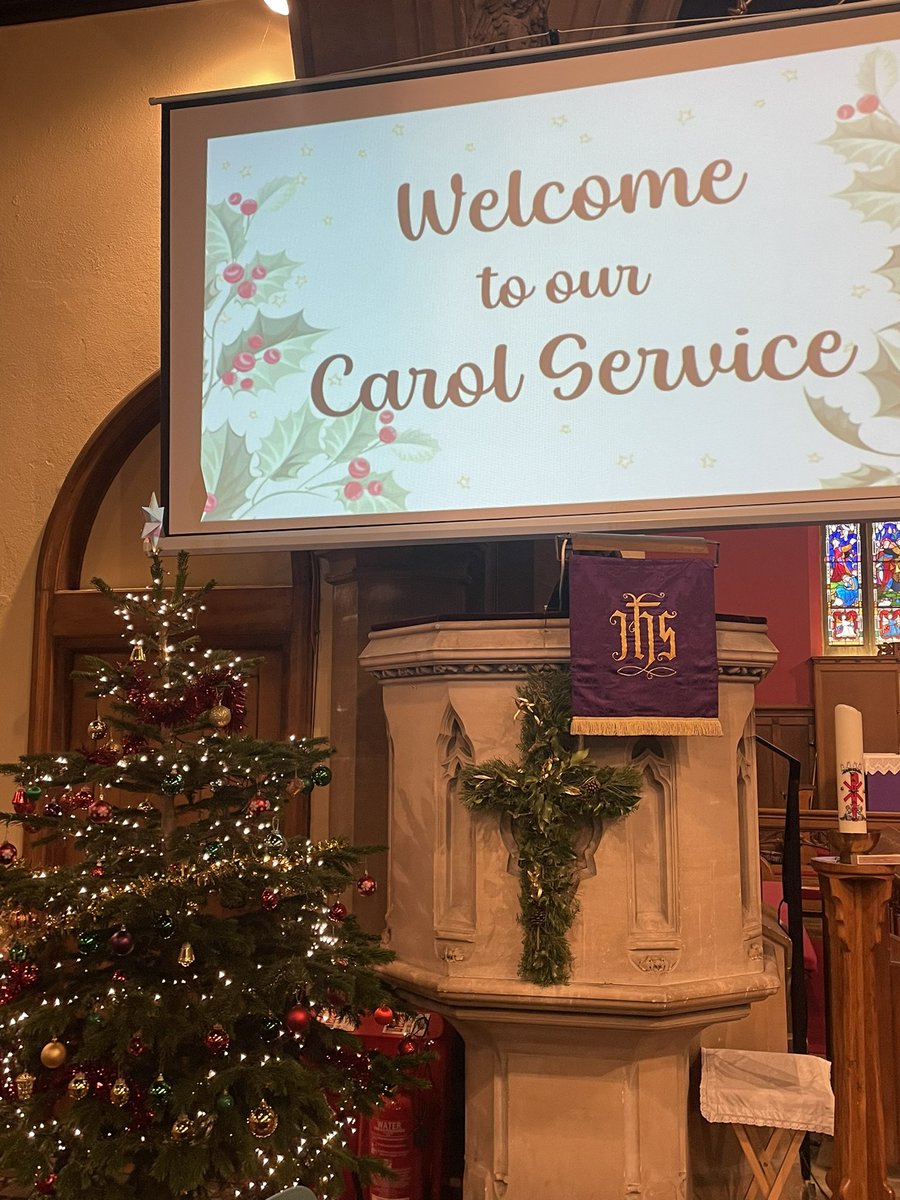 ✨🎄What a wonderful time we had at our Carol Service this afternoon at <a href="/SaintJamesUK/">St James Wollaston</a>. The children in years 4, 5 and 6 did an absolutely fantastic job! 🎄✨ #LetYourLightShine #TheStJamesWay #JesusIsTheReasonForTheSeason