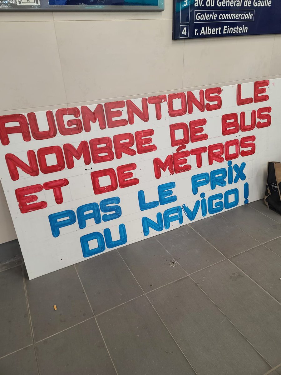 La #Ligne8 du métro est la plus irrégulière de tous les métros de la région. 2ème sur le podium des incidents : 154 de mai à novembre. La politique de casse des services publics de transport mise en œuvre par <a href="/vpecresse/">Valérie Pécresse</a> doit cesser. <a href="/FICreteil/">Créteil Insoumise #NouveauFrontPopulaire</a> se mobilise ! #StopGalère #RATP