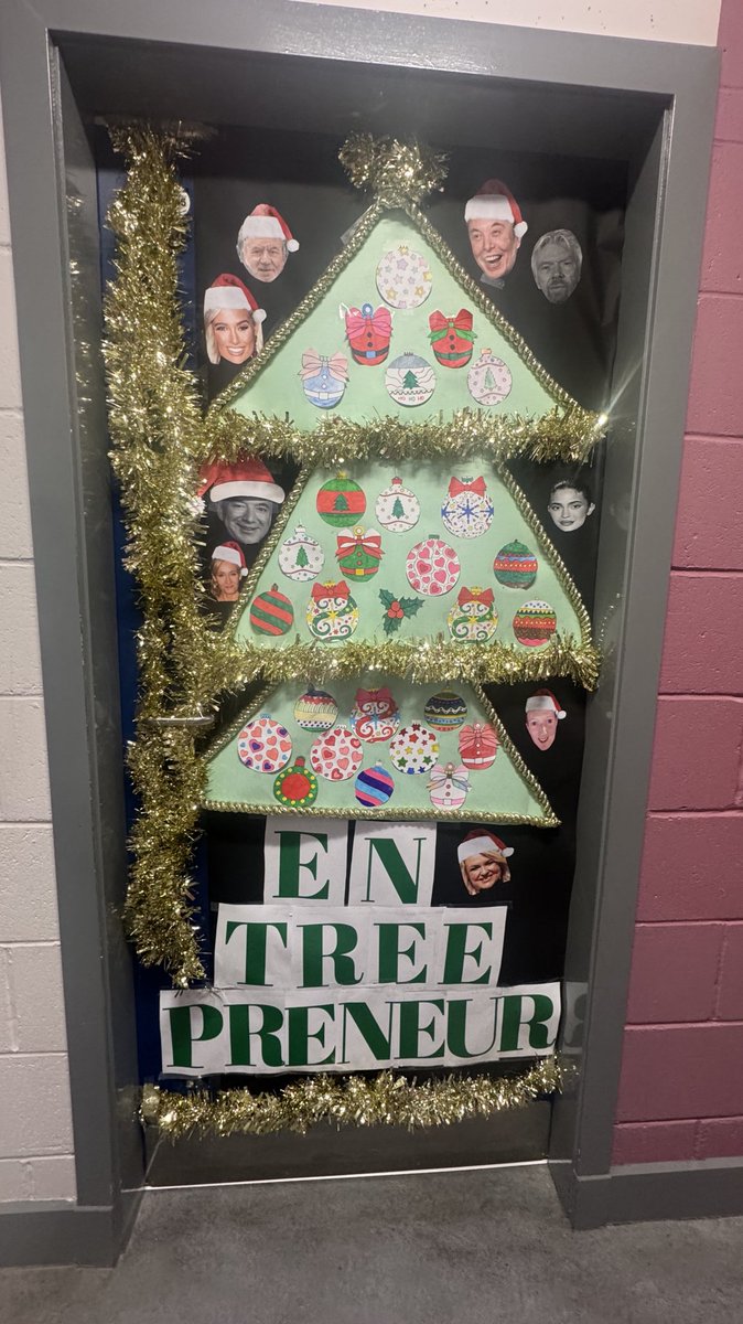 Christmas door decorating, en-tree-preneur themed door completed thanks to the help from pupils at <a href="/stbenedictsren/">St Benedict's High School</a> 🌲🤣