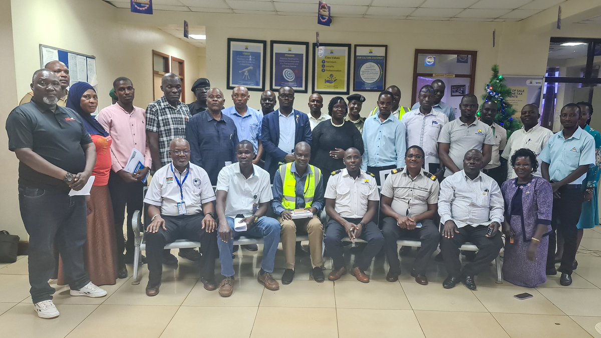 𝐂𝐡𝐚𝐫𝐥𝐞𝐬 𝐀𝐜𝐡𝐢𝐞𝐧𝐠 (@achiengca) on Twitter photo Represented the Busia Kenya Cross Border Traders Association in the Busia Joint Border Operations Committee meeting, where critical issues impacting cross-border trade at the Busia One Stop Border Post (OSBP), goods in transit, and border operations were deliberated
<a href="/MITIKenya/">Ministry of Investments, Trade & Industry, Kenya</a> Represented the Busia Kenya Cross Border Traders Association in the Busia Joint Border Operations Committee meeting, where critical issues impacting cross-border trade at the Busia One Stop Border Post (OSBP), goods in transit, and border operations were deliberated
<a href="/MITIKenya/">Ministry of Investments, Trade & Industry, Kenya</a>