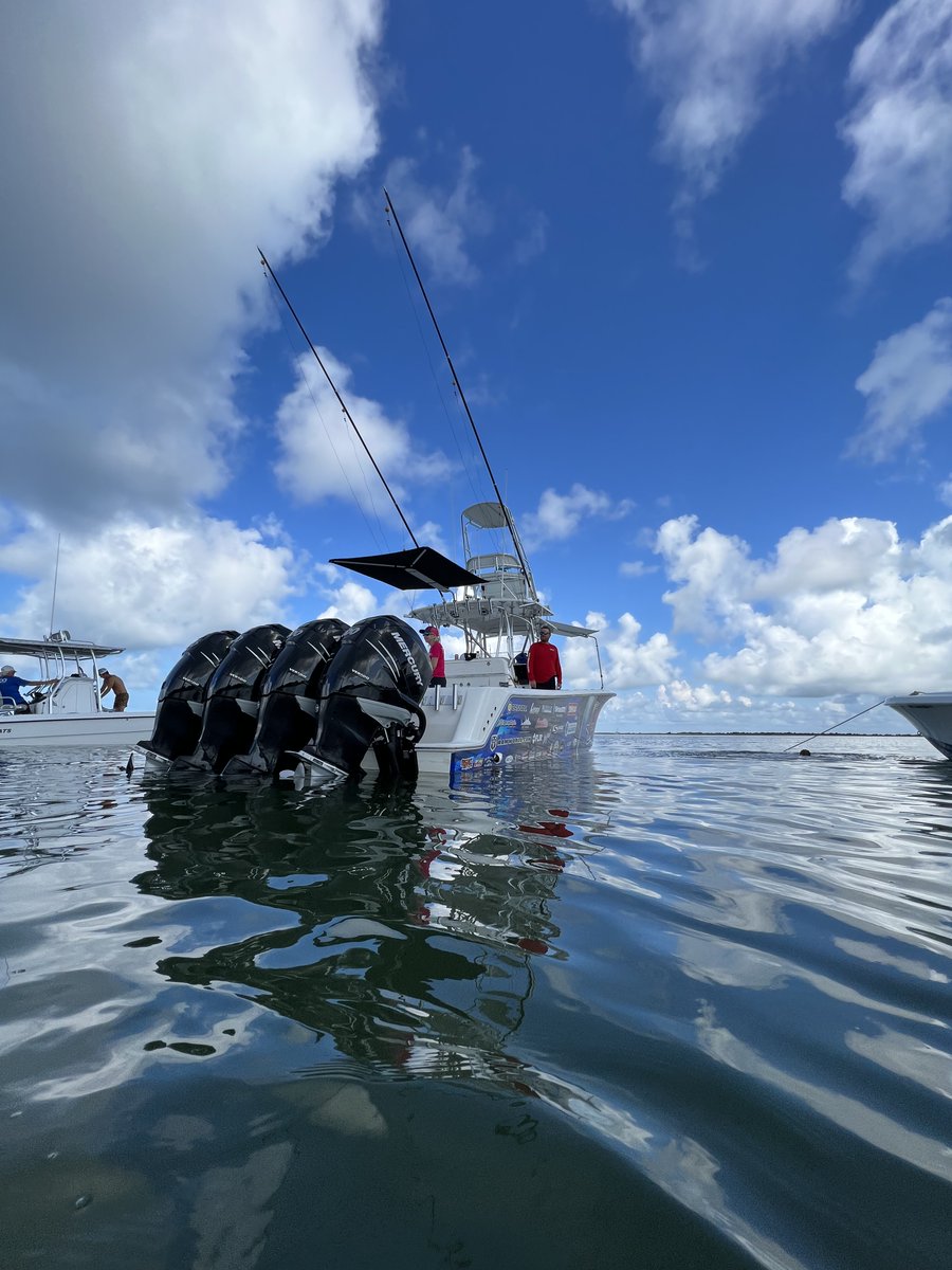 taco_marine's tweet photo. ShadeFin: The ultimate game-changer for sunny days on the water. ☀️🚤 The boat shade you didn’t know you needed, but won’t want to live without.
#tacomarine #boatshade #shadefin #sunprotection #boating #360protection https://t.co/VYQYqVIpUA