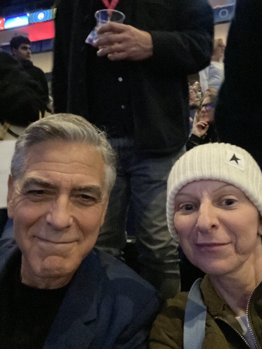 Rachel Doyle 🐝 tweet media