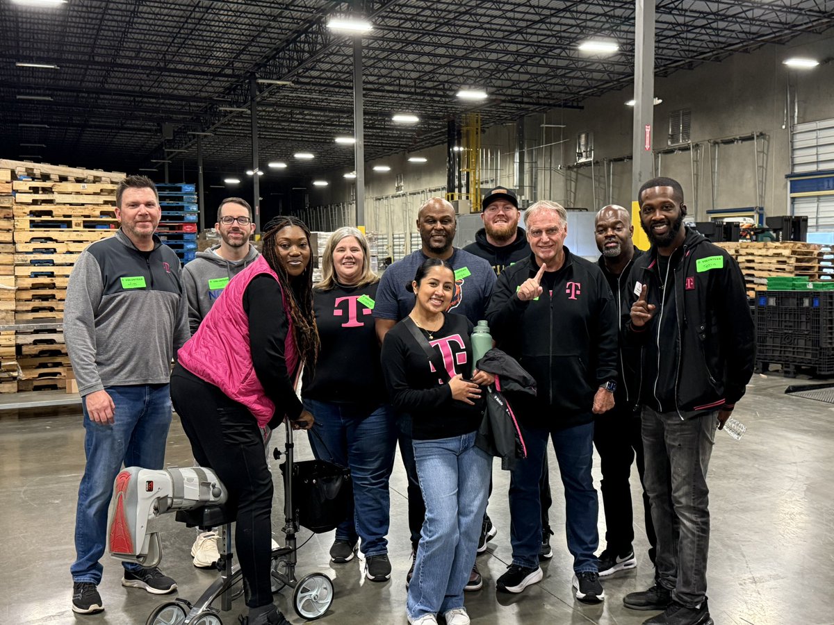 I’m incredibly proud of our Central TN Leaders who helped box over 500 boxes of food for 2nd Harvest this week 🙌 It is wonderful to be in service to those in need.
