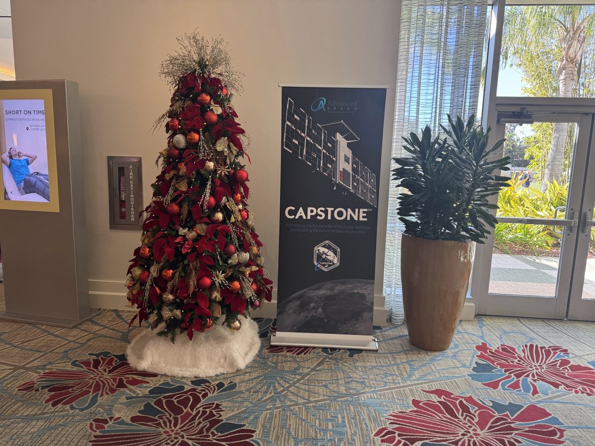 AdvancedSpace's tweet image. 🛰️ Our team had an excellent time at SpacePower last week in Orlando, meeting with members of the Space Force. We would like to extend our thanks to the @SpaceForceAssociation for organizing this event and for their professionalism and dedication! #spacepowerconference #CAPSTONE