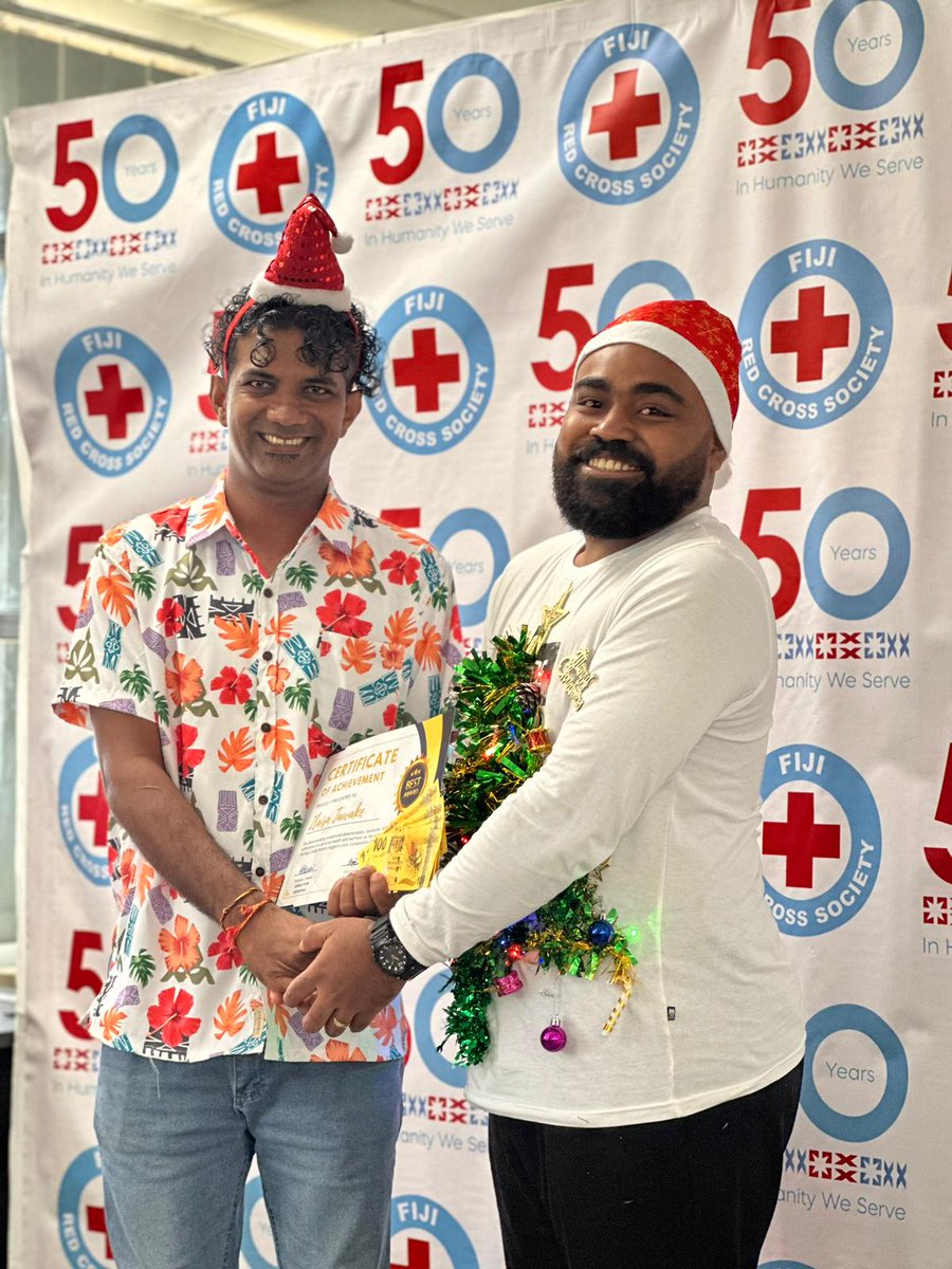 FijiRedCross's tweet photo. #funAwards | Congrats to Ilaisa Bale, our Biggest Loser winner! 🏆
Ilaisa shed 5+kg in our challenge, winning $500! 💪 A new dad & recently married, he’s now ready to keep up with his growing son! 👶🏋️♂️
With 8+ years at Fiji Red Cross, Ilaisa keeps our emergency stock ready. 🎉 https://t.co/t6Erj5PPn6