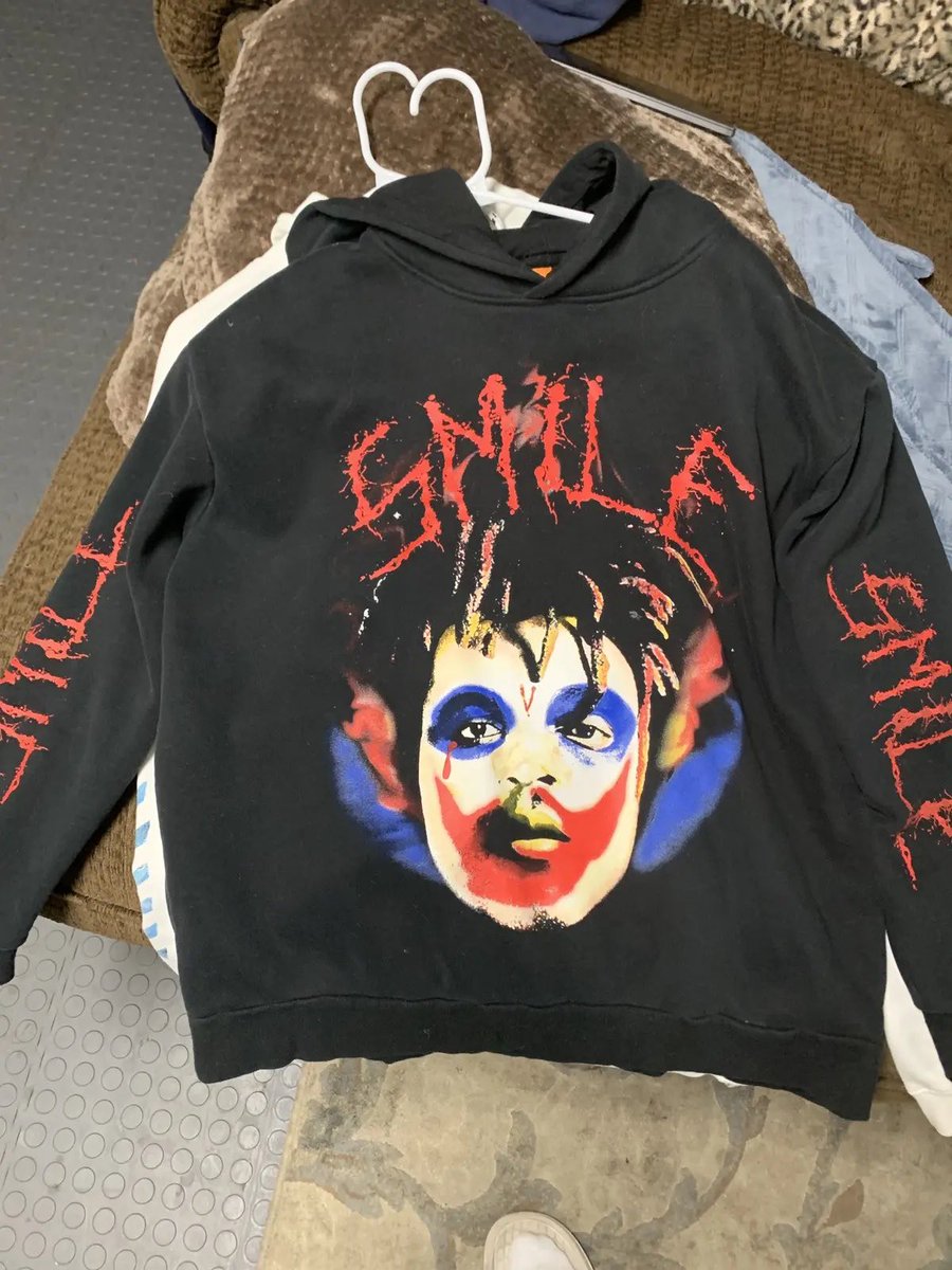 jxcobswrId's tweet photo. @Chisel1337 i haven’t looked at merch drops since this https://t.co/FMsNoBhFbl