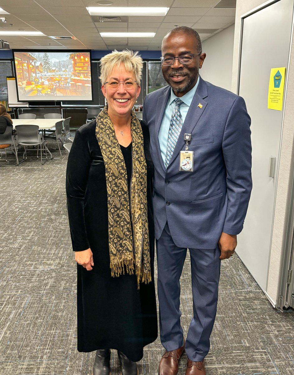 Robert Taylor tweet media