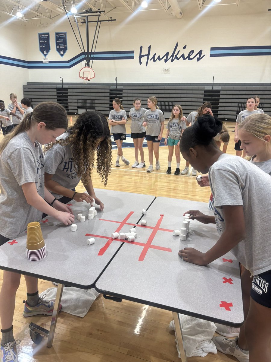 3rd annual holiday games was a success! <a href="/illinijones3113/">Matt Jones</a> 🎄🎁🎉