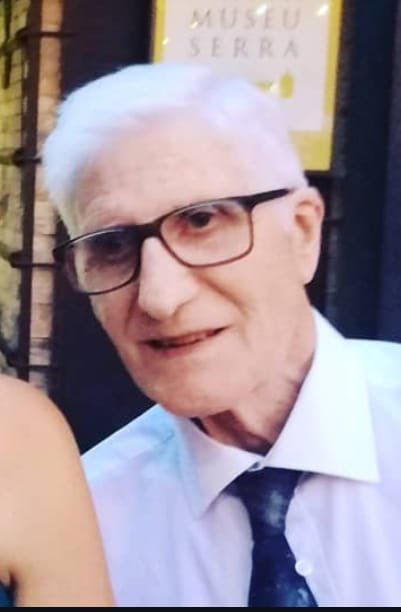 Lamentem informar de la mort de Santi Sans, pare de la <a href="/Txellsans8/">TxellSans</a> de <a href="/CollaVioletes/">Violetes del Bosc</a> Aquest dissabte 21 al matí, a les 10:00 h., hi haurà una petita cerimònia al Tanatori de la Ronda de Dalt. ACS.