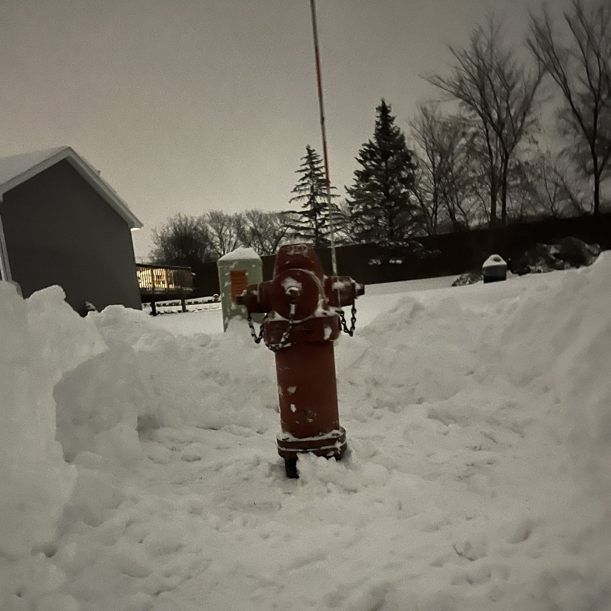 ChaskaFire's tweet image. Don’t forget to clear out your fire hydrant and send us a photo!