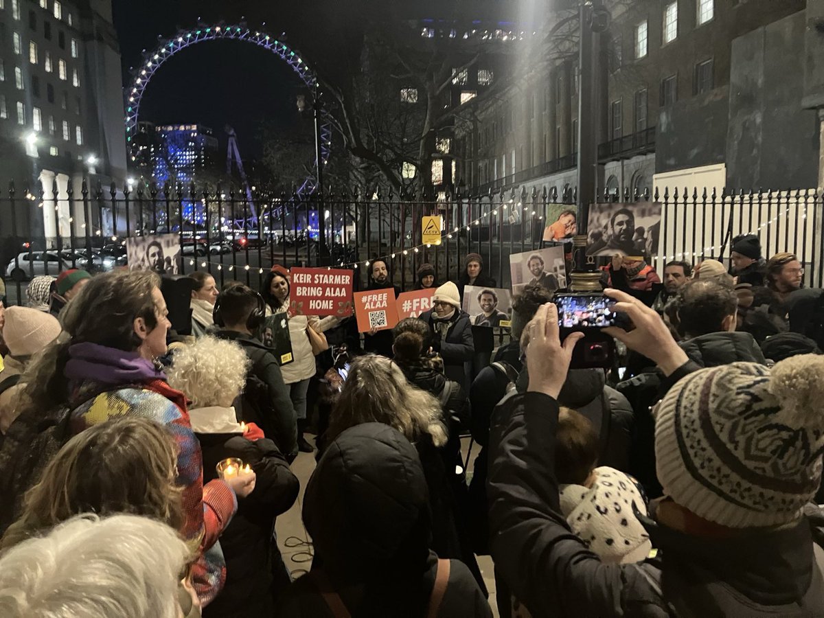 Free Alaa tweet media