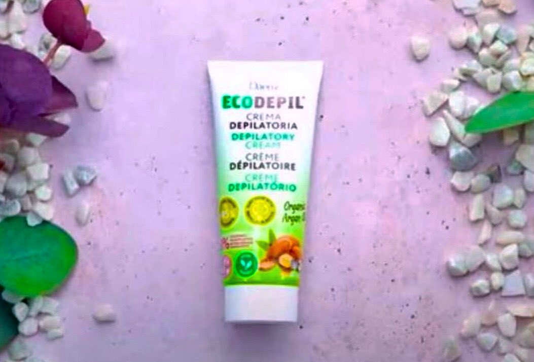 Formulada con un 85% de ingredientes naturales, nuestra crema depilatoria #vegana, enriquecida con aceite de #argán, solo tarda 3 minutos en actuar. ¿A qué esperas para probarla? daen.es/productos #daenlovers #depilaciónvegana