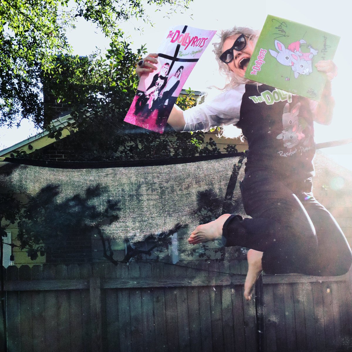 TheDollyrots's tweet photo. Day 11 of #12DaysofDollyrots fan giveaways! Today Kelly’s got mad hops w our “Barefoot &amp; Pregnant” vinyl reissue BUNDLE. Comes with a poster &amp; tee you probably can’t wear to work 😝🐰🐇

Comment on FB/IG for a chance to win it, and grab one in our store at https://t.co/dqIOdzZHOO https://t.co/ISczxPotlr