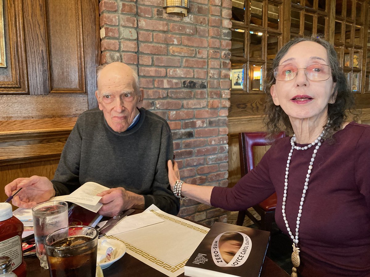 Joyce Carol Oates tweet media