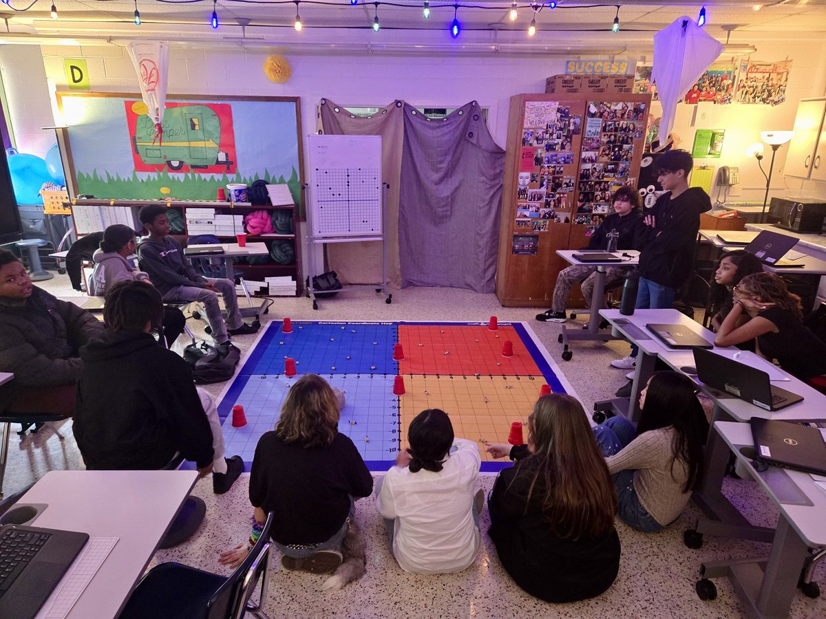BensonVoss's tweet image. We can’t be accused of not doing math up until the last days before winter break! Today we completed projects and then played a life size game of Battleship! Our kids loved it so we will be playing again tomorrow! #engagement #BIGMaTH #coordinates