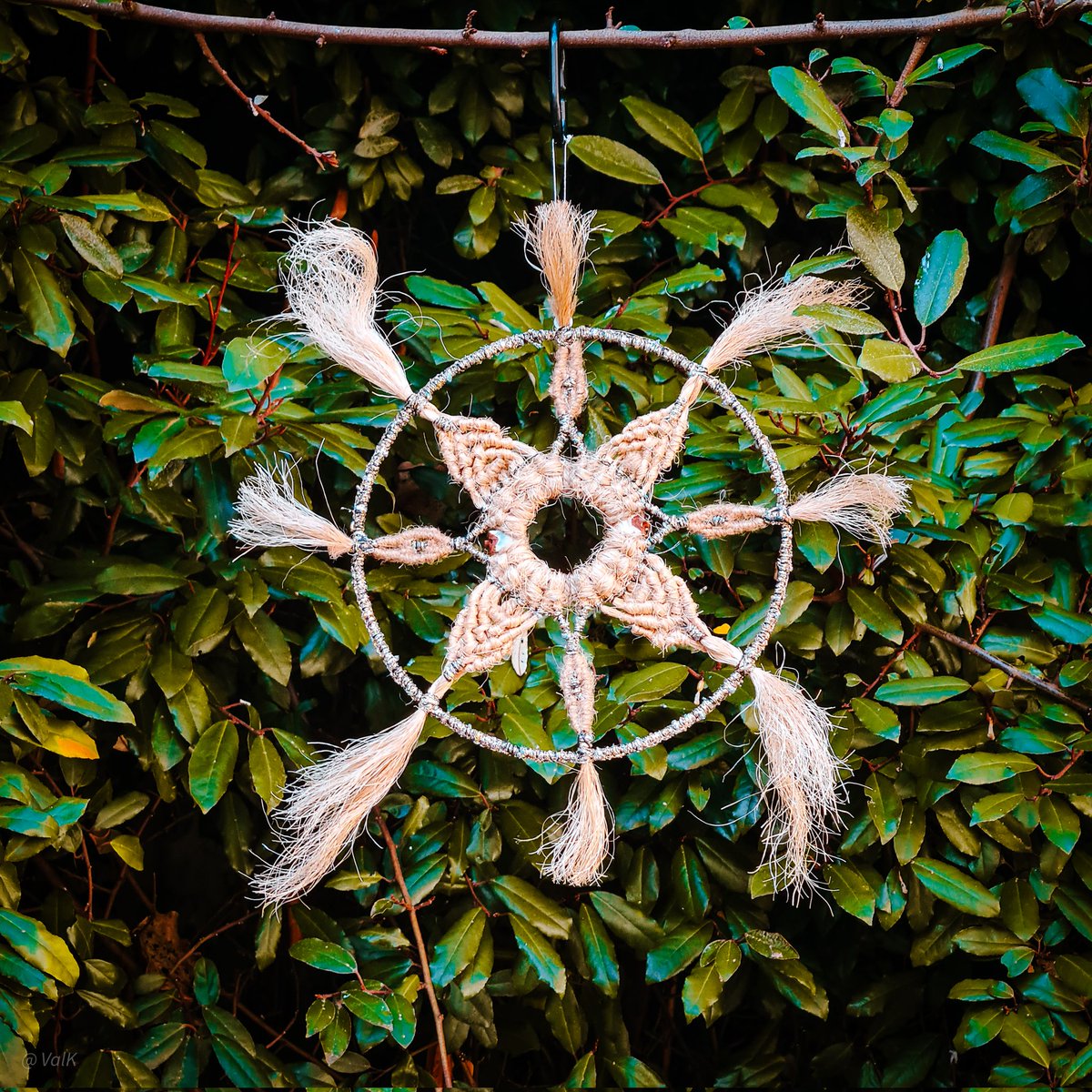 kolavalk's tweet photo. Et de 19 ⭐️ 
... et avec un grand 🌞 

#macrame #anartisanat 
#CalendrierDeLavent https://t.co/KDCMaFlQ1P
