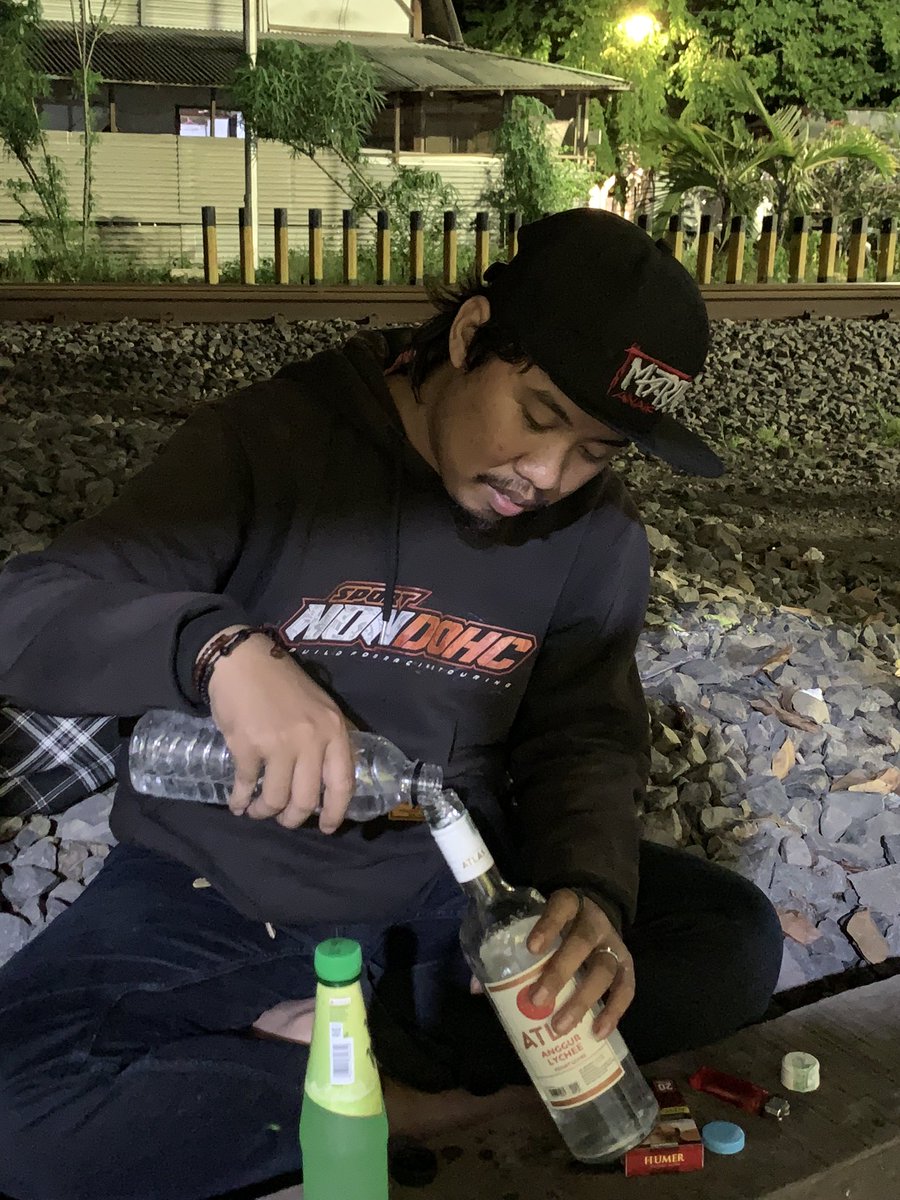 _____1620mdpl's tweet image. Bersama damai krembyak nusantara ✋ #simpel