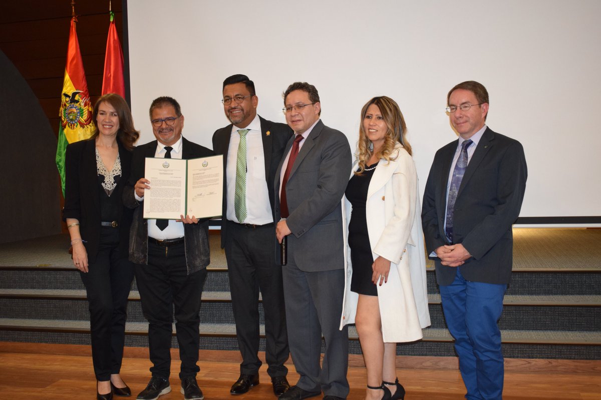 ePC_UCB's tweet image. 🎉 Celebramos 30 Años de Maestrías para el Desarrollo 🎓

El pasado 6 de diciembre de 2024, la ePC UCB conmemoró los 30 años de Maestrías para el Desarrollo (MpD) con un reencuentro inolvidable de graduados de distintas generaciones.

#ePCUCB #30AñosMpD #OrgulloePC