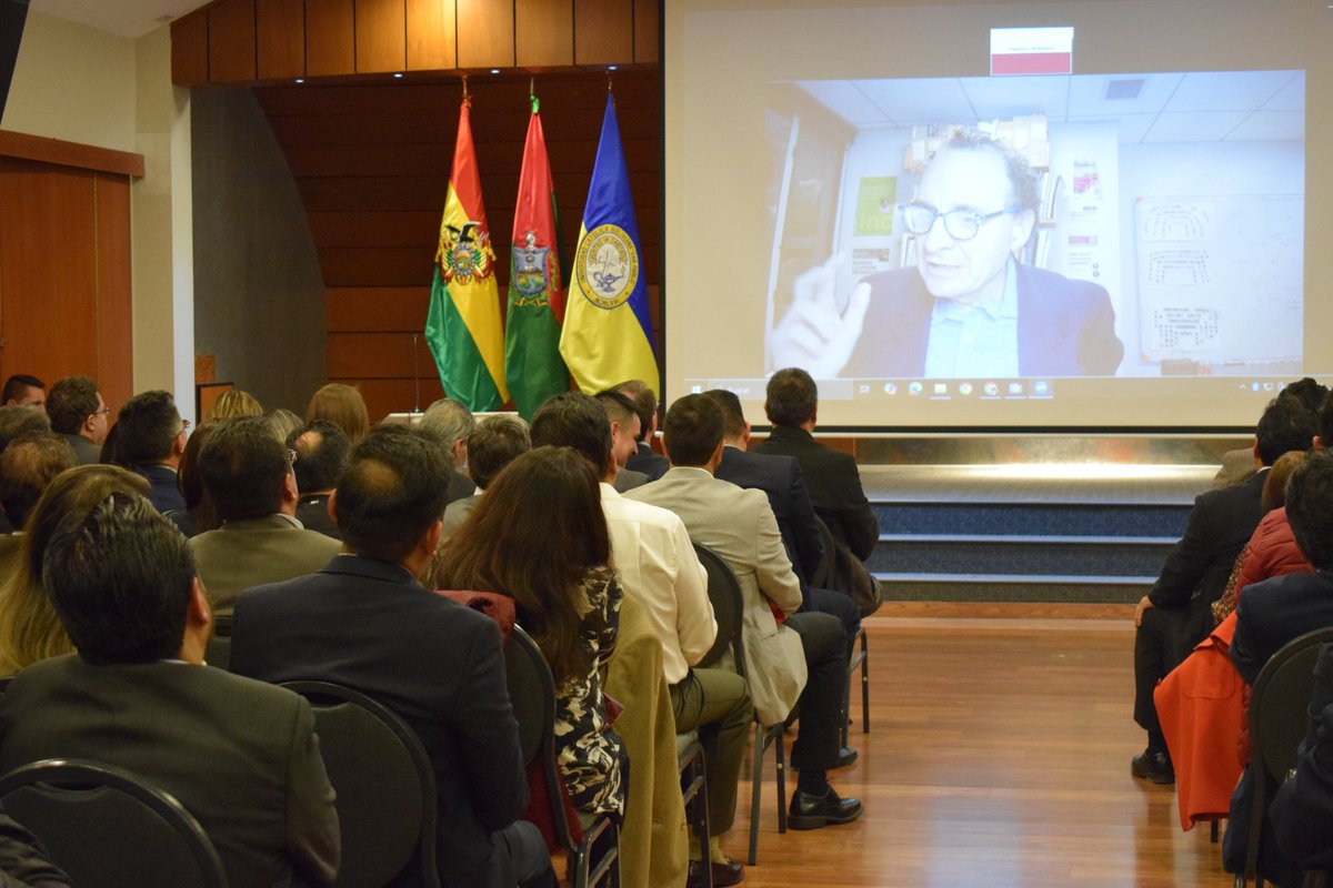 ePC_UCB's tweet image. 🎉 Celebramos 30 Años de Maestrías para el Desarrollo 🎓

El pasado 6 de diciembre de 2024, la ePC UCB conmemoró los 30 años de Maestrías para el Desarrollo (MpD) con un reencuentro inolvidable de graduados de distintas generaciones.

#ePCUCB #30AñosMpD #OrgulloePC