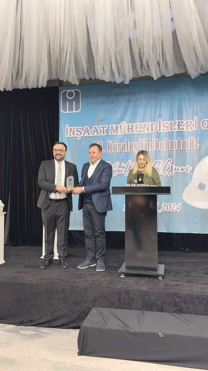 İnşaat mühendisleri odası 70. kuruluş yıl dönümü vesilesiyle düzenlediğimiz geceye katılan tüm meslektaşlarımıza teşekkür ederiz…. 19 Aralık inşaat mühendisleri günü kutlu olsun…
#İnsaatMuehendisleriGunu