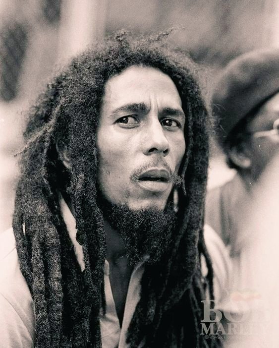 lunamarleygr's tweet photo. "When life leaves us blind love keeps us kind."

➖ Bob Marley 💟 https://t.co/1kDKjwcObP