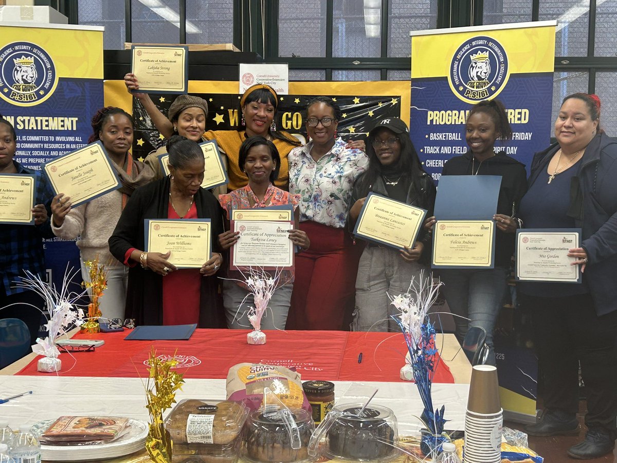 PS161 THE CROWN tweet media