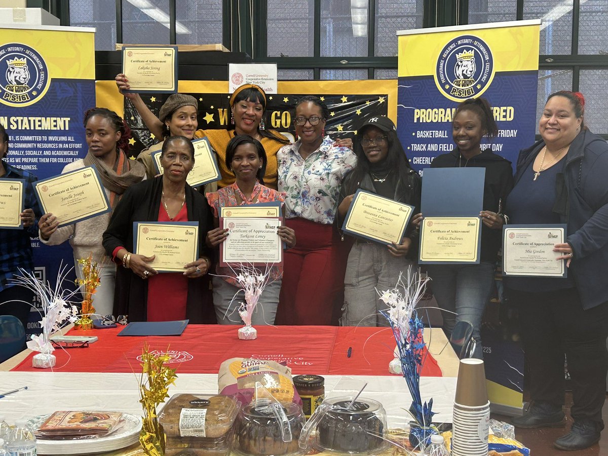 PS161 THE CROWN tweet media