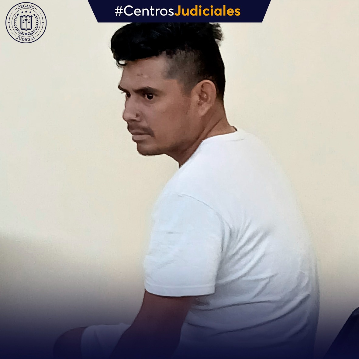 #JusticiaSV⚖️| 𝗛𝗼𝗺𝗯𝗿𝗲 𝗴𝗿𝗮𝗯𝗮𝗱𝗼 𝗮𝗴𝗿𝗲𝗱𝗶𝗲𝗻𝗱𝗼 𝘃𝗲𝗿𝗯𝗮𝗹𝗺𝗲𝗻𝘁𝗲 𝗮 𝘂𝗻 𝗺𝗲𝗻𝗼𝗿 𝘀𝗲𝗿𝗮́ 𝘀𝗼𝗺𝗲𝘁𝗶𝗱𝗼 𝗮 𝘁𝗲𝗿𝗮𝗽𝗶𝗮 𝗽𝘀𝗶𝗰𝗼𝗹𝗼́𝗴𝗶𝗰𝗮

Jander Hernán C. G. compareció ante el Juzgado Tercero de Paz de Soyapango para enfrentar cargos por el
