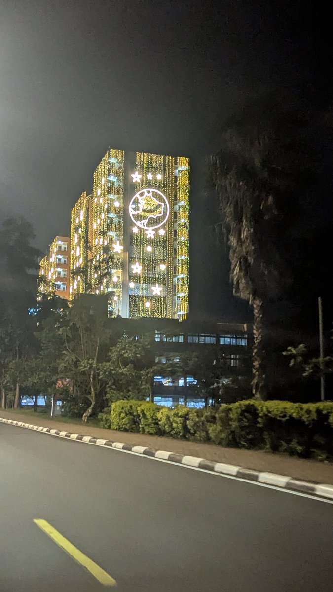 gkamali's tweet photo. 🌟🎄✨ The city brand Xmas decor battle is on! Kigali is dazzling brighter than ever with an array of stunning, creative decorations this year. From twinkling lights to innovative displays, the holiday spirit is truly alive! 🎅🏽🎁 #XmasMagic #HoliDecor https://t.co/hgV5qkJEKD